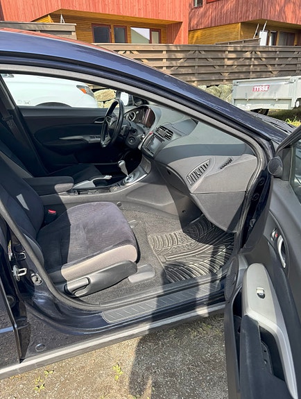 Honda Civic 16 of 28