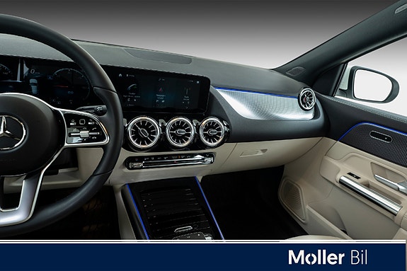 Mercedes-Benz EQA250 16 of 26