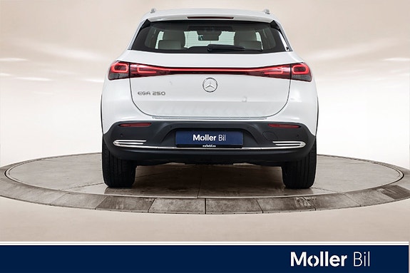 Mercedes-Benz EQA250 4 of 26