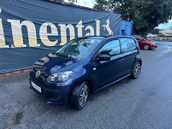 Volkswagen UP! 2 of 8