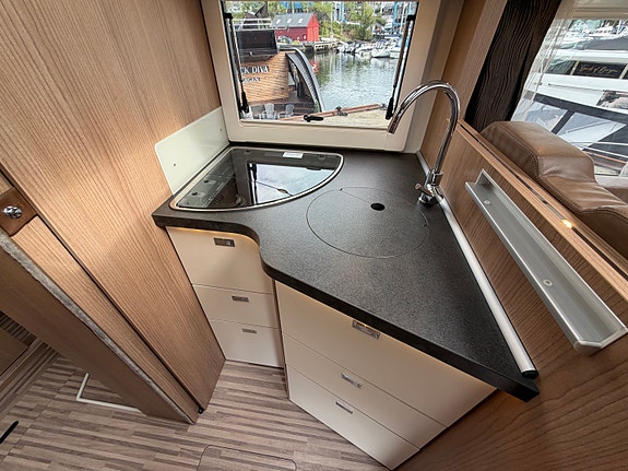 Malibu I 440 QB | Solcelle | Lithium | Hengerfeste 12 of 20