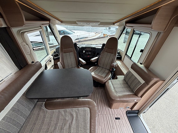 Malibu I 440 QB | Solcelle | Lithium | Hengerfeste 10 of 20