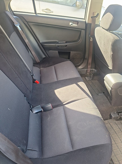Mitsubishi Lancer 5 of 11
