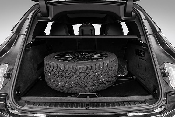 BMW iX 29 of 30