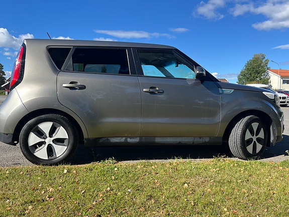 Kia Soul 3 of 12