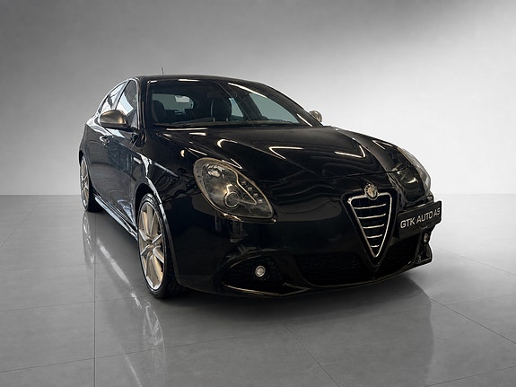 Alfa Romeo Giulietta 2 of 30