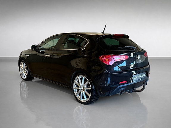 Alfa Romeo Giulietta 7 of 30