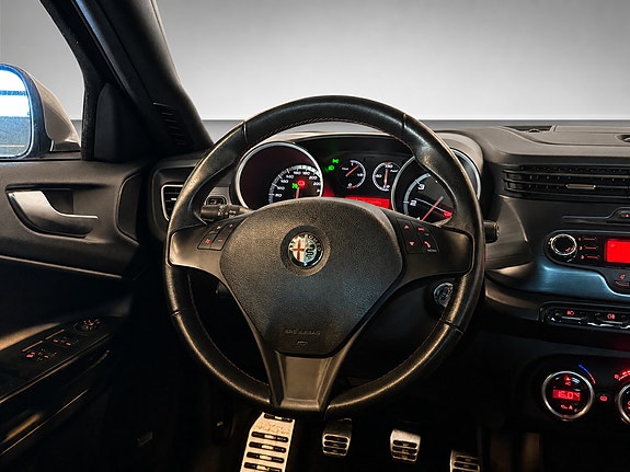 Alfa Romeo Giulietta 18 of 30