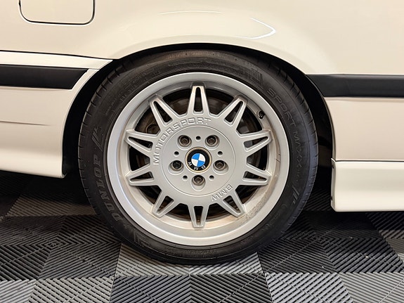 BMW M3 5 of 30