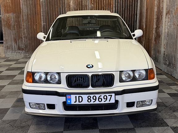 BMW M3 7 of 30