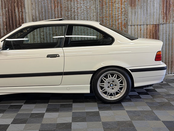 BMW M3 12 of 30