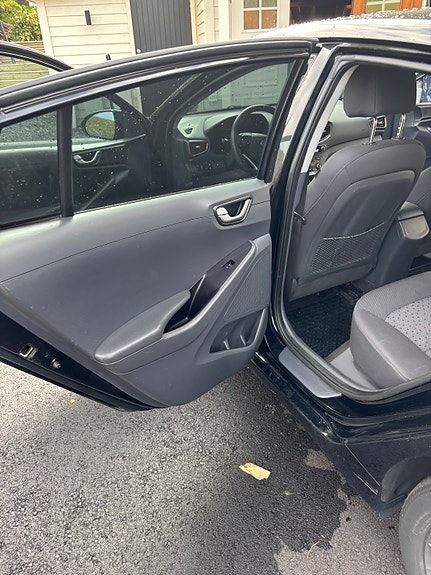 Hyundai IONIQ 9 of 16