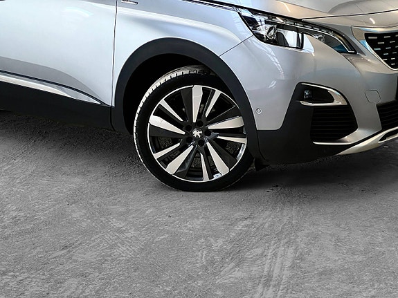 Peugeot 5008 5 of 30