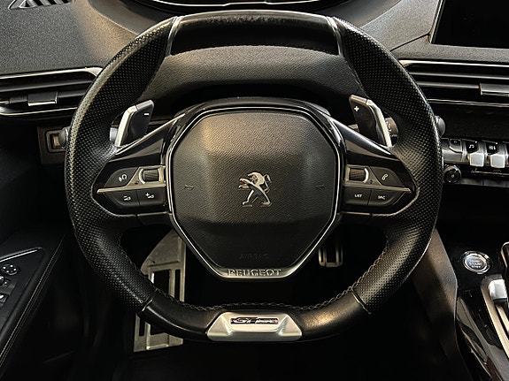 Peugeot 5008 22 of 30