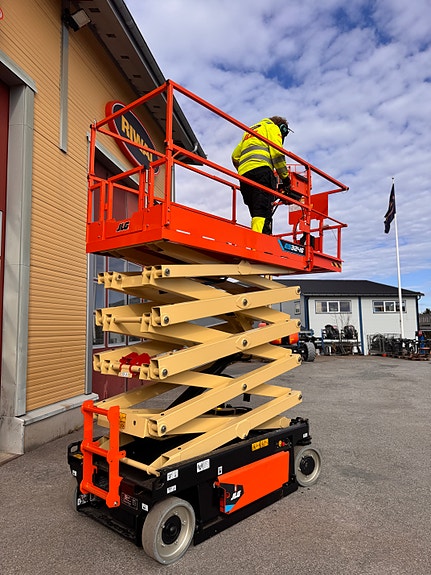 JLG ES3246 3 of 6