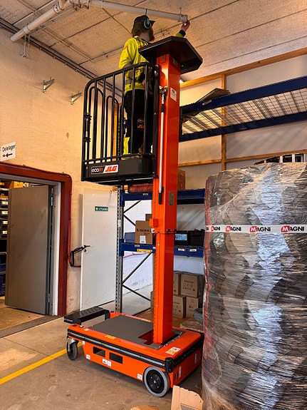 JLG ECOLIFT 2.2 4 of 5
