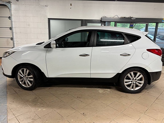 Hyundai ix35 2 of 30