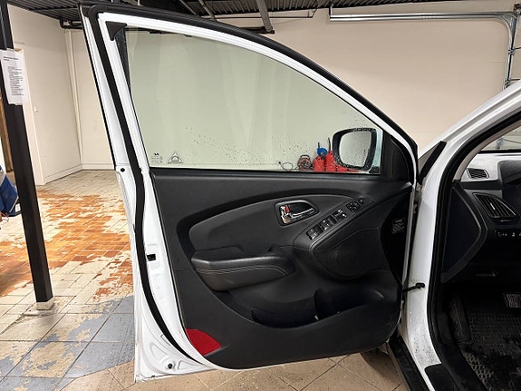 Hyundai ix35 12 of 30