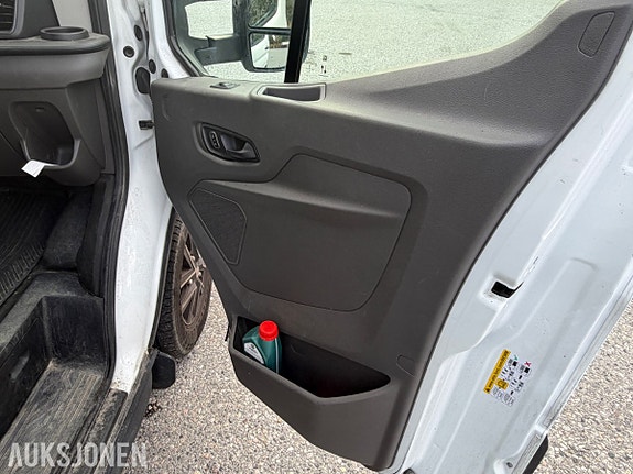 Ford Transit 30 of 30