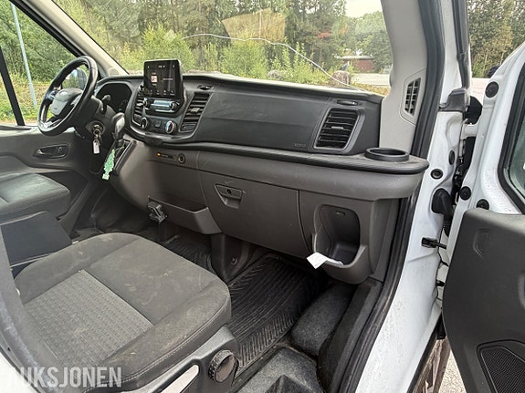 Ford Transit 29 of 30