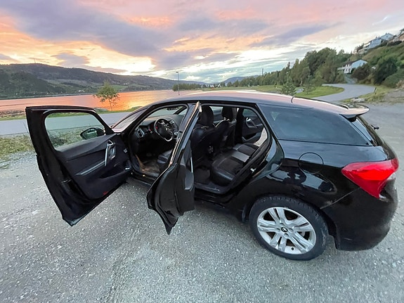 Citroen DS5 4 of 9