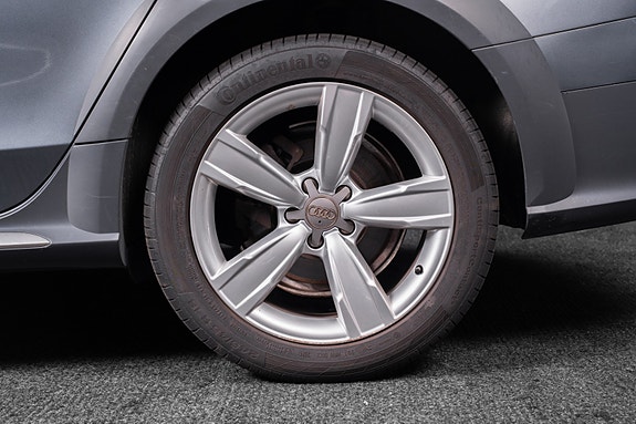 Audi A4 allroad 10 of 30