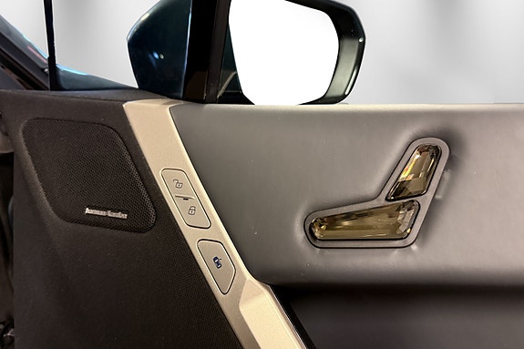 BMW iX 22 of 30