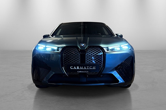 BMW iX 3 of 30