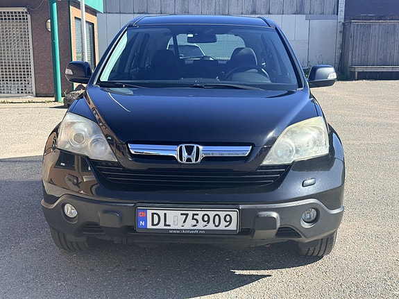 Honda CR-V 2 of 27
