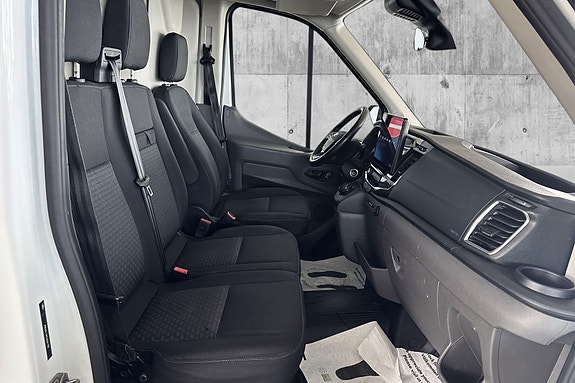 Ford Transit 10 of 25