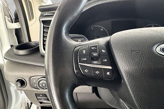 Ford Transit 21 of 25