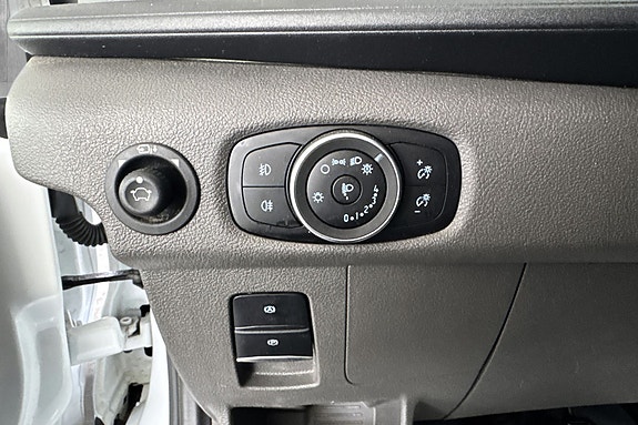 Ford Transit 18 of 25