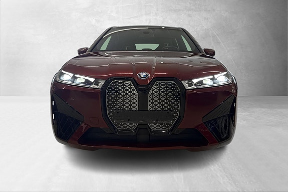 BMW iX 8 of 28