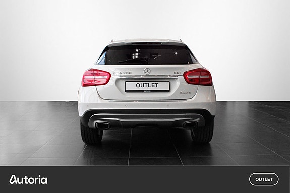 Mercedes-Benz GLA200 d 23 of 27