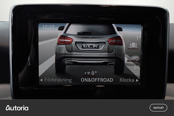 Mercedes-Benz GLA200 d 14 of 27