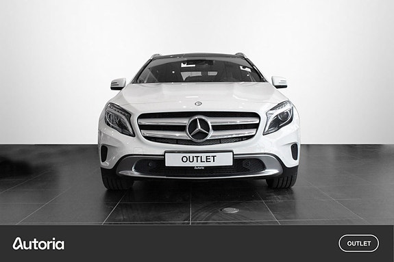 Mercedes-Benz GLA200 d 3 of 27