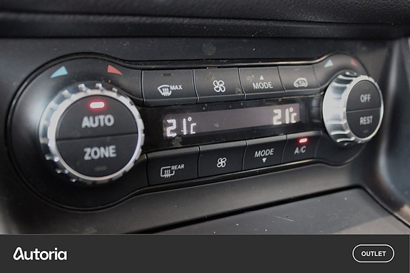 Mercedes-Benz GLA200 d 16 of 27