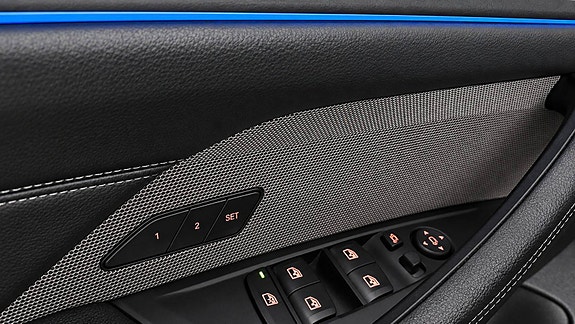 BMW i4 13 of 30