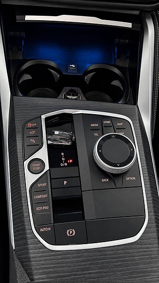 BMW i4 26 of 30