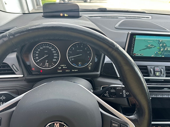 BMW 225xe 6 of 12