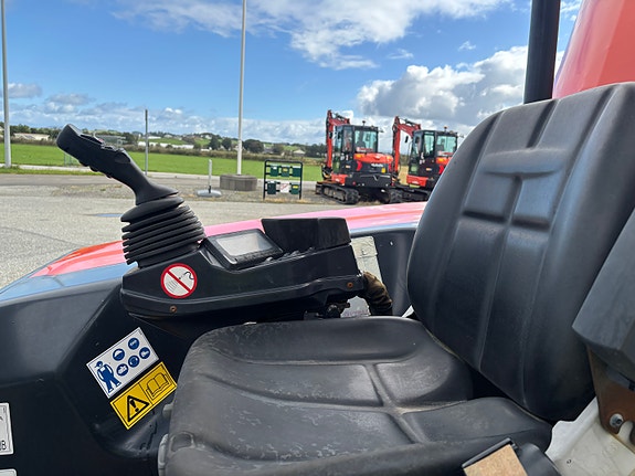 Kubota KC300HR-4 9 of 12