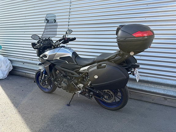 Yamaha MT-09 5 of 8
