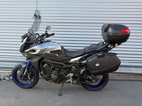 Yamaha MT-09 6 of 8