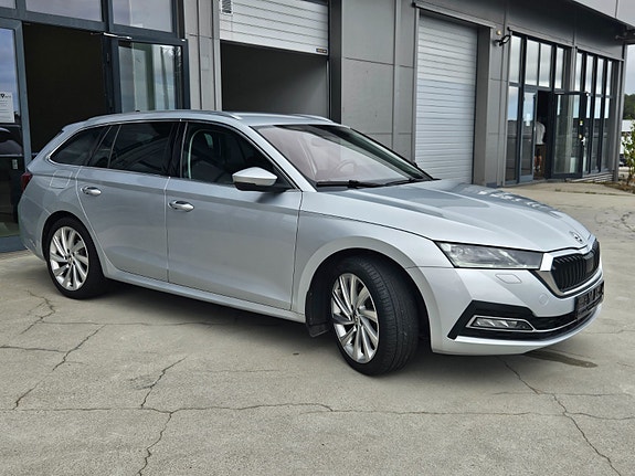 Skoda Octavia 2 of 17