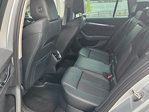 Skoda Octavia 7 of 17