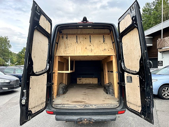 Volkswagen Crafter 16 of 30