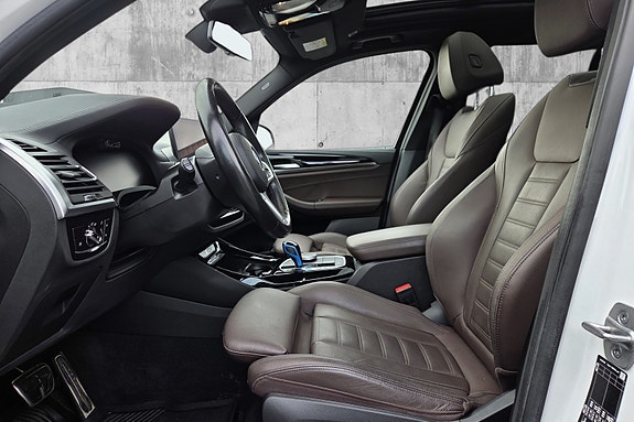 BMW iX3 16 of 30