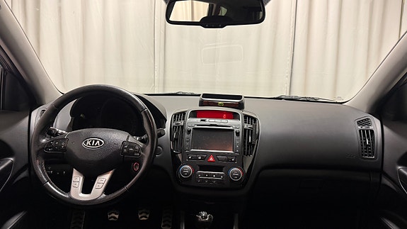 Kia Ceed 12 of 20