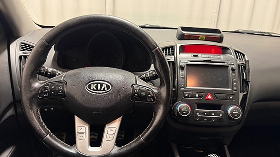 Kia Ceed 13 of 20