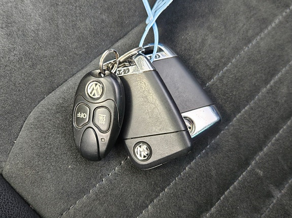 Volkswagen Passat 11 of 16